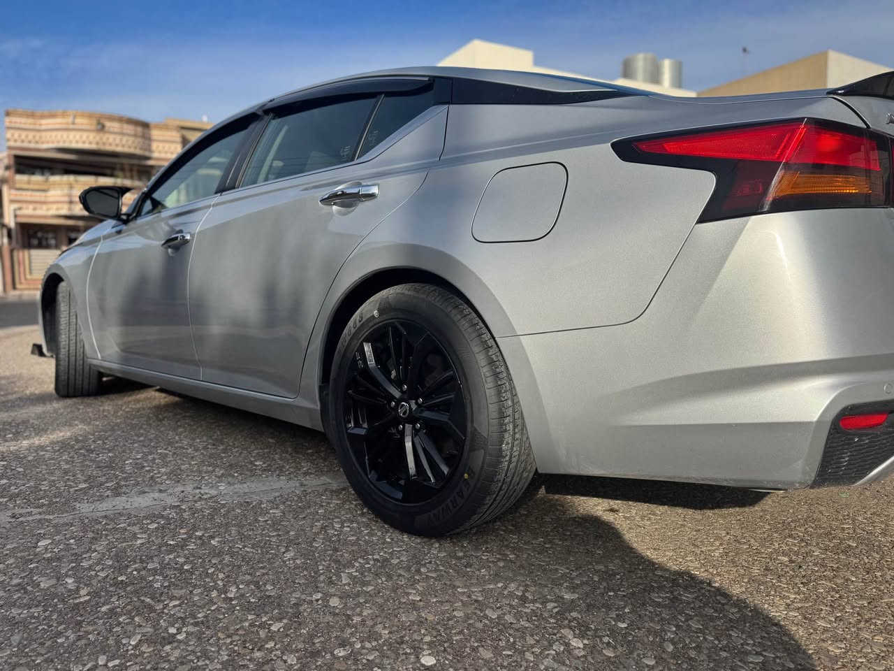 السلام عليكم ورحمه الله وبركاته

نيسان التيما موديل 2023 

مواصفات S 

رادار امامي وجانبي

تحديد مسار 

كاميرا خلفيه 

شاشه وسطيه 

تحكمات ستيرن 

بصمه 

تشغيل عن بعد

تايرات وويل  SR قبل 3 ايام شديتهن

دخول جديد وترقيم قبل اسبوع بأسمي

سيرفس كامل من دهن وباتري جديد 

جاهزه من كل النواحي 

صبغ فقط واجهه الصندوق والهلال الخلفي تقريبا شبرين  والباب الخلفي صار بي تعديل pdr بارد كلش قليل رصعه وانسحبت 

ايرباك وشواصي ودواخل شرط الفحص 

السعر 165 وبيها مجال بسيط 

للاستفسار ***********

موقع السياره كركوك كركوك, العراق
