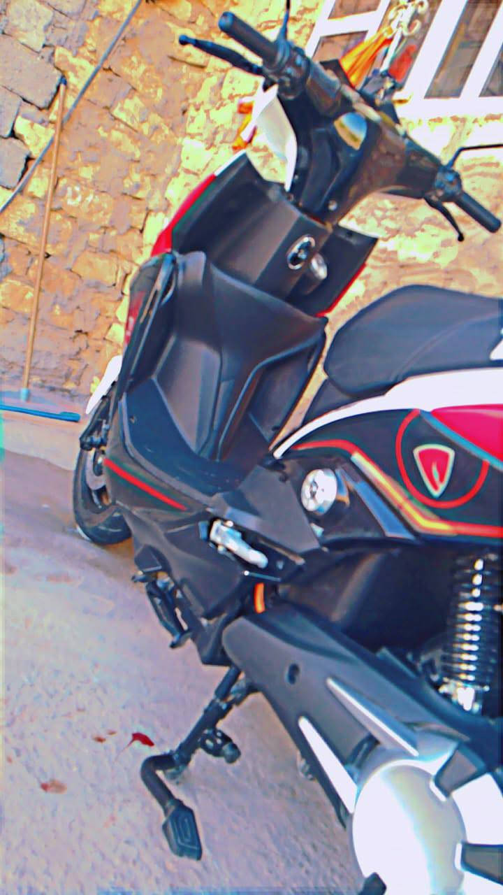 سلام عليكم ورحمة الله دراجه شحن نوع لاما هاوجي دراجه فول مواصفات بل شحن تفتر الرمادي كلها وبعده بيه شحن بطاريات ع فحص 6 بطاريات تجي تفحص وتاخذ سعرها ب 750 قفل رقم الهاتف ***********
