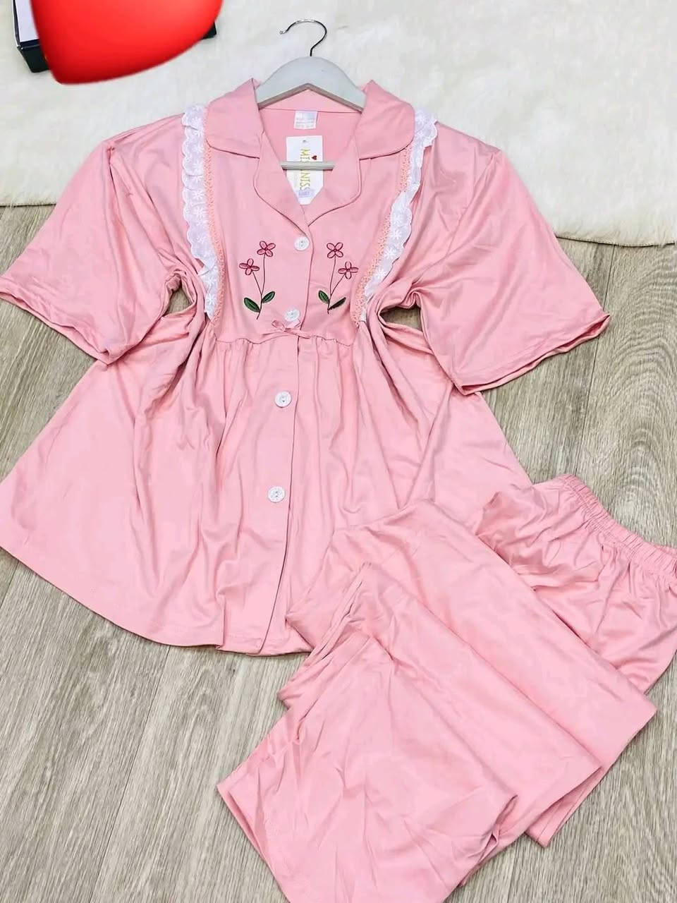 وصل جديد 🔔📢🏃🏃
بيجامة ✨ مودالات روعة 😍🔥
متوفر في Boutique Chiraz Toop


**إذا كنت صاحب هذا الإعلان وتريد حذفه لأي سبب، رجاءا أرسل رسالة إلى الدعم الفني**