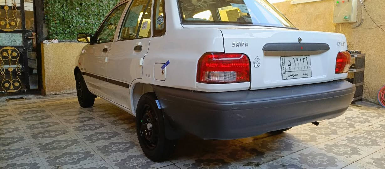 السلام عليكم سايبه موديل 2010جاهزه من كلشي من مكينه كير حداديه تخم تاير تبريد تدفئة ترايك للبصره احلى من الصور صدر مشط جدد بورستيرن جديد كله جديد السعر 37وبيها مجال***********
