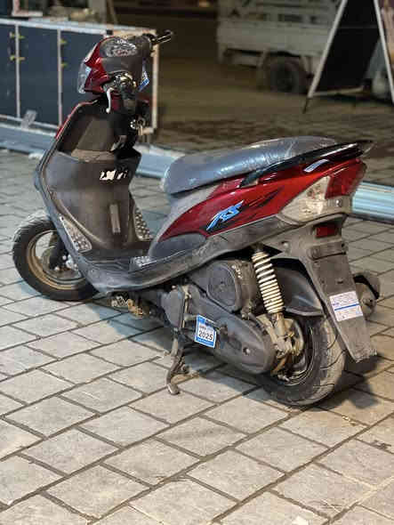 سلام عليكم 🫡 
دراجه ماكس عدله 
سرعه 120.  للبيع 
دراجه شلعه معدل كهربائيات كلهه شغاله 
اي نقص مابيهه 
جيب فيتر وتعال افحص 
دراجه مكينه بلاديه 
لون مميز ❤️
دراجه خير من الله 
العنوان بغداد مدينة الصدر قرب مطعم ليمونه 
الاستفسار الاتصال على الرقم 
***********
