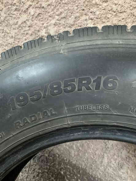 السلام عليكم للبيع تايرات زوجين حجم 16 برجستون ياباني نضيفات مكاني بغداد الحبيبية 
رقم الهاتف ***********
