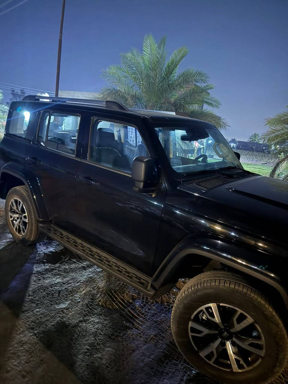 مساء الخير 

من صفحة كريت وول للسيارات المستعملة نقدم لكم 

تانك 300  هايبرد

السيارة فول مواصفات 

عداد المسافة 10000  KM

لون اسود/ موديل 2026 

للإستفسار اكثر الرجاء الاتصال على رقم الهاتف او مراسلة الصفحة عبر الماسنجر 
*********** 

العنوان / بغداد النهضة شارع المعارض الرئيسي شركة نهج العراق
