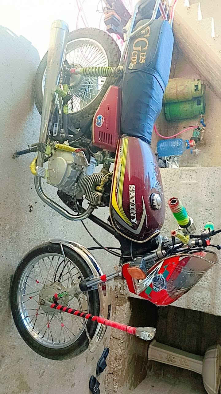 ماطور نامي برو  اربعه گير موديل 21 منافيس اصلي مكينه نضيفه السعر 370 وبي مجال للاستفسار ***********
العنوان بيرداؤود طريق مخمور

