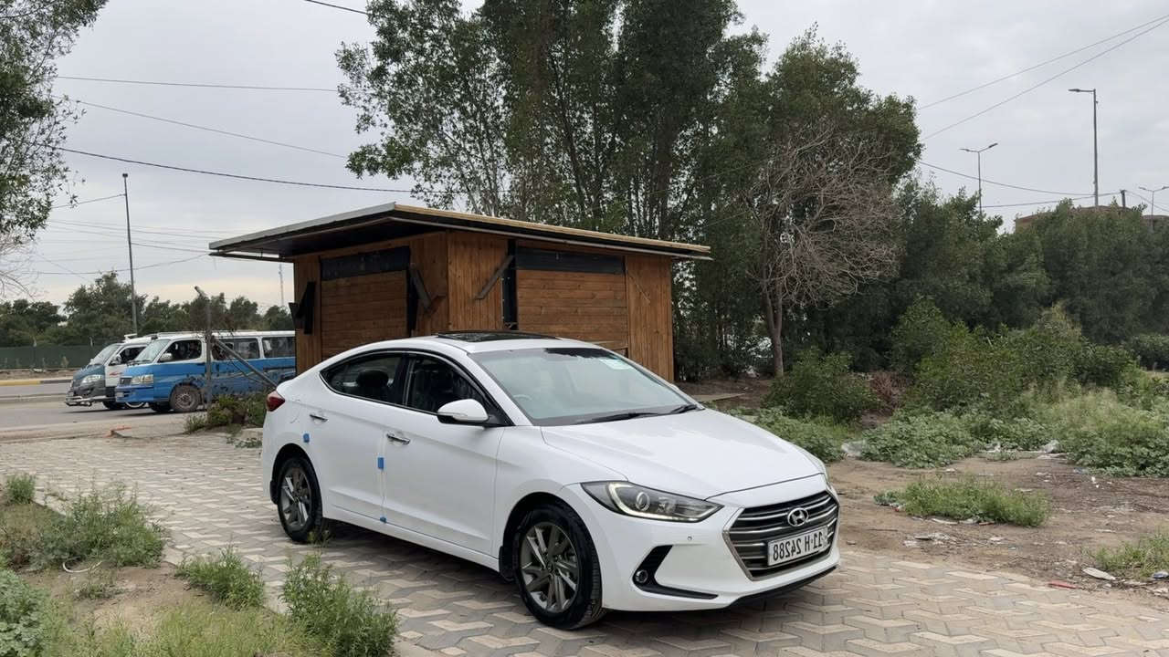 سلام عليكم الانترا خليجي  مواصفات ايراني VIP موديل 2017 علا فئه بل الانترات
فتحه 
بصمه 
رادار 
مري شفط 
اشاير بل مري 
مري قلاب من تنطي بك
كشنات كهرباء
كشنات تتفئه 
كشنات تبريد 
كشن ذاكره 
ستيرن تتفئه 
حساس امامي 
حساس خلفي 
لد امامي لد خلفي 
داخل قرميدي 
ثلاث انضمه قياده 
شاشه عطلات 
كروز سرعه
شاشه كامره
ماطور لايت تتحكم بيه صعود ونزل
خمس تجاوي 
جنطه ذكيه ترحيب عند الاقتراب مع المري 
بعد بيها مواصفات اكثر 
مكاني بغداد الشرطه الرابعه هاتف *********** السعر 145 ماكو هيج سعر بسوك كله سياره مكفوله عدا نص باب خلفي
