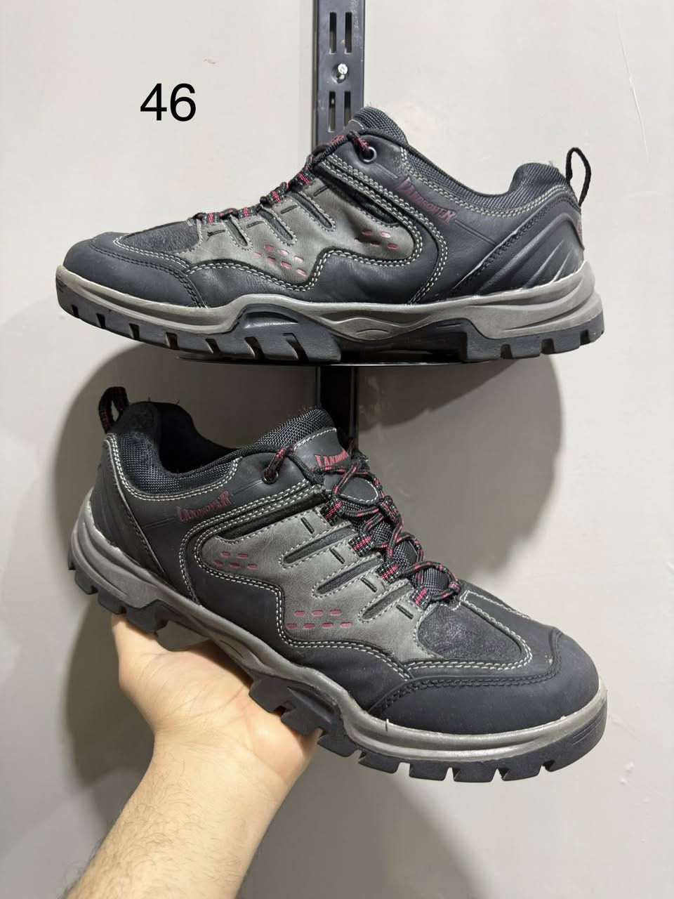 اهلا شباب❤️
توفر حذاء اوربي اصلي🔥
القياس موجود داخل آلصوره 🖼️
الأستفسار مراسلة البيج ***********
يتوفر توصيل 🚎
