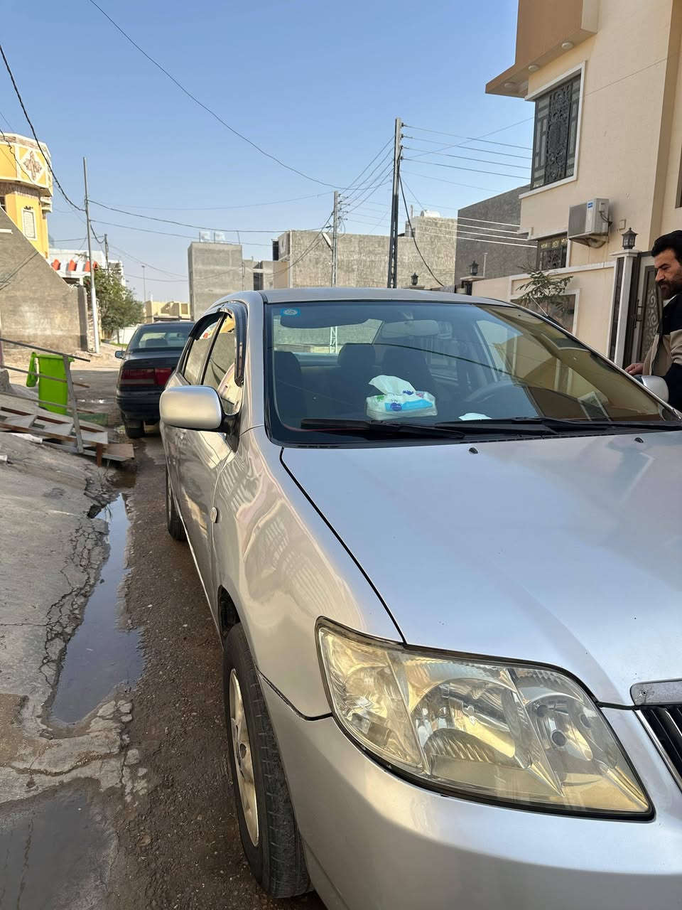 السلام عليكم
كورولا بكياجو  للبيع موديل 2004 محدثه 2007 تفصيل سياره كير محرك خير من الله محرك 1600 كير تبريد شغال سياره جاهزه مصبوغ حزام عدا القماره اثر جراد بدون دواخل السعر 75 وبيه مجال المكان بغداد حي الجهاد 
***********
