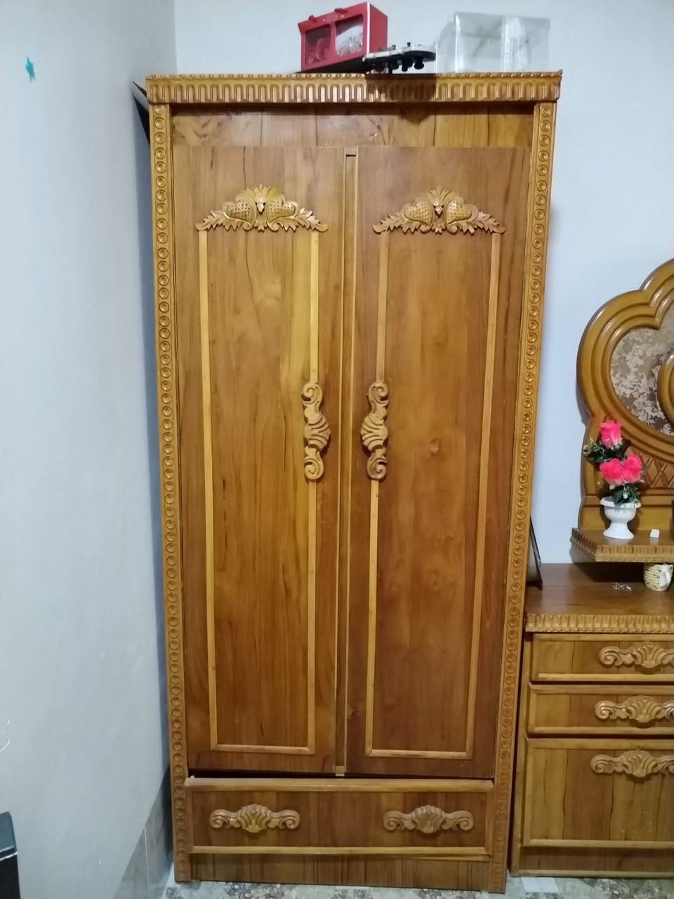 السلام عليكم
غرفه نوم صاج عراقي للبيع 
5ابواب 
شرط نضيفه  حيل ما طاخه ماي 
السعر 950 بي مجال
جانب الأيسر


**إذا كنت صاحب هذا الإعلان وتريد حذفه لأي سبب، رجاءا أرسل رسالة إلى الدعم الفني**