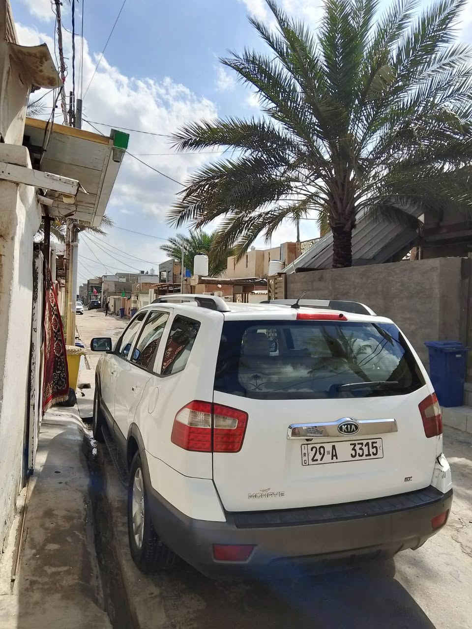 السلام عليكم كيا موهافي 2009خليجي تخم تاير صدر خلفي أمامي تبريد 3قطع مكينة وكير وكسل جدد خير من الله سياره دواخل حلقوم مواصفات فور ويل 4×4 شغال فتحة سقف شغالة مانع انزلاق ومال منحدرات مرايات شفط بس ميشتغلن ماعرف ليش جنطة شفط كشنات كهربائية جلد اصل ومدوشمة جلد تعتيم  مراية وسط مري جانبية قلاب خزن ميموري  تحذير من تعبر 120  بصمة ستيرن كهربائي لايت عالي زنون وناصي الليدي بك لايت لد كرستال شاشة أندرويد كامرة خلفية محرك 6سلندر 3800 بيهة كم قطعة صبغ(القمارة شخط مابيهة لا صبغ ولا كلشي) الضرر البيهة ضربة جاملغ امامي امصلحة ومابيهة شي وضربة جاملغ خلفي مصلح بس مامصبوغ حاط فابلون رقم واسط بسمي دولي مميز سعر ٩٦ وبيها مجال 
مكاني صويرة ***********
