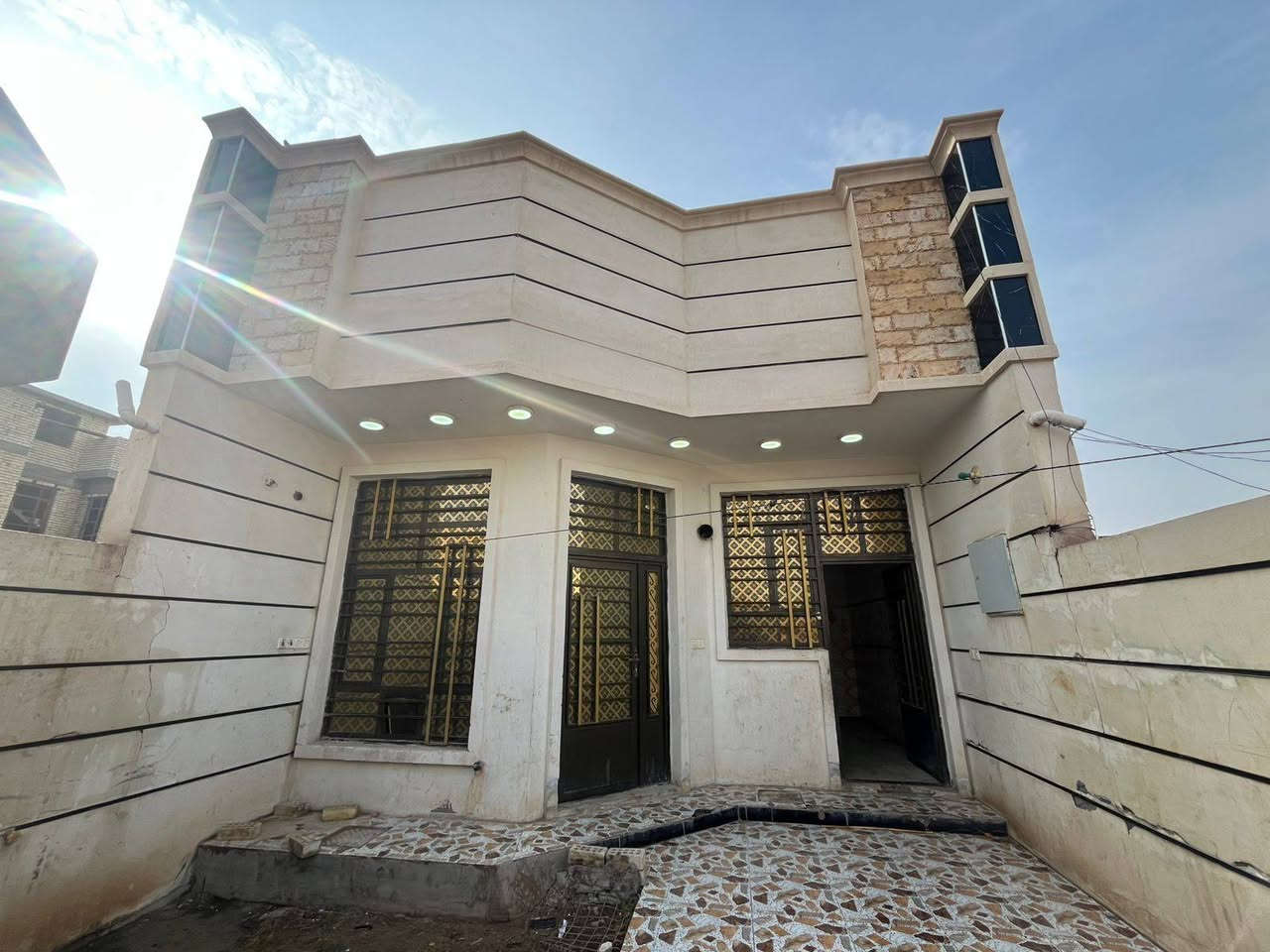 #بيت_للأيجار
سلام عليكم
يُعلن مكتب مصطفى الجنابي للعقار عن توفر بيت للأيجار في حي الأمين مقابيل سكلة الأخلاص يحتوي على غرفتين وصاله واستقبال ومطبخ وصحيات طابقين
الايجار 250 قفل
للأستفسار مراجعة مكتب مصطفى الجنابي للعقار
او الاتصال على
***********
