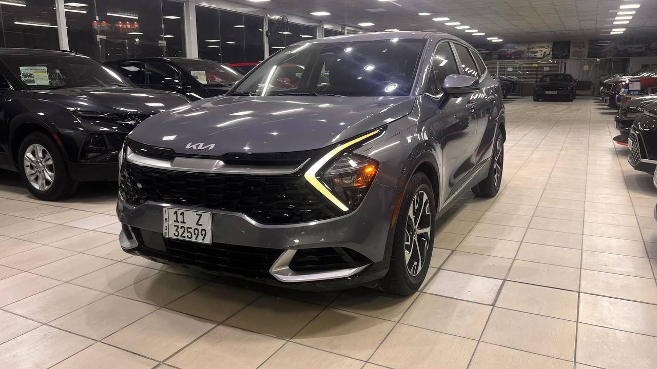 السلام عليكم ورحمة الله وبركاته.
#معرض_ابن_شعبان_لتجارة_السيارات.
______________________________
✅اسم السيارة : كيا سبورتج. EX
✅الموديل : 2023
✅رقم السيارة : رقم بغداد تحويل ملكية
✅السعر :  190 ورقة 
✅الضرر : طرف البنيد + الجاملغ الامامي الايمن تعديل بارد فقط
✅عداد المسافة : 67 الف ميل 
______________________________
🔻1-حجم المحرك  4 سلندر 2500
🔻2-ويل كب حجم 18 مع طقم تايرة 🔻بحالة جيدة
🔻3- بصمة باب و بصمة تشغيل و تشغيل عن بعد
🔻4-رادار جانبي 
🔻5-لايتات زينون  
🔻6-اشارات في المرايا الجانبية
🔻7-غرفة السيارة جلد اسود
🔻8-كامرة خلفية اصل 
🔻9-تحكم ستيرن جهتين متكامل 
🔻10-شاشة كبيرة الحجم للتحكم بكافة الايعازات  
🔻11-تحكم كهربائي لمقعد السائق 
🔻12-رادار امامي مانع للتصادم
🔻13-تحديد مسار
🔻14- تدفئة المقاعد الأمامية 
🔻15-وضعيات متعددة للقيادة
🔻16-حساسات خلفية
🔻17-كامرة خلفية
🔻18-تحكم ستيرن جهتين متكامل 
 

✅السعر المطلوب 190  ورقة ✅‏
______________________________
‏

*********** ‏ 📞المبيعات. 
***********٣📞الادوات. 

🔴العنوان:النجف الاشرف-
🔴المدينة المائية-
🔴مقابيل حي الجامعة-
🔴مجاور كافية الزاويه-
