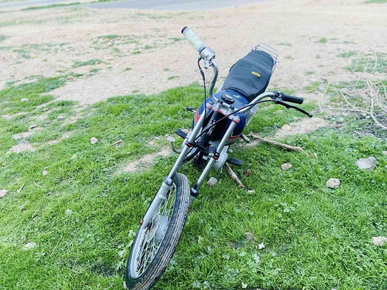 سلام عليكم…
دراجه انتنس للبيع موديل 24السعر 300وبيه مجال للطيبين 
الرقم :0782328699


**إذا كنت صاحب هذا الإعلان وتريد حذفه لأي سبب، رجاءا أرسل رسالة إلى الدعم الفني**