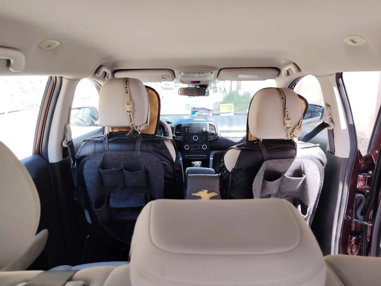 السلام عليكم ورحمة الله وبركاته 
سيارة كوليوس موديل 2019 إستلام شركة البلاد شهر 12 عام 2020 گير ومحرك نيسان إنتاج كوريا الجنوبية ووارد كوريا الجنوبية كوريا الجنوبية مو صيني مو صيني محرك 2500 اللون أحمر غير محدد أقرب للماروني لون حلو لماع ميتاليك 4 سلندر حرة هزة جديدة الشهر الثالث آذار 2026 بأسمي بأسمي الرقم الجديد الأنگليزي بغداد السنوية جديدة لغاية 2031
للبيع فقط للبيع فقط بدون مراوس رجاء" تحويل بعد الأتفاق على الخير إن شاء الله نفس الأسبوع . 
كفالة عامة صبغ تبديل ماشية 73 الف كم قابلة للزيادة والسيارة صيانتها بالشركة داخل الضمان محرك وگير بالخير على اللي تصير من نصيبه 
السعر 135 ورقة بعد التخفيض الكبير وبيها مجال بسيط للطيبين والسوق كل شي بيه وحسب النظافة وحتى ب 100 ورقة تلگه وبيها تصليح مامكفولة تلگاها 
الحمد لله سيارة عليها الأعتماد رزنة وعزل جيد وماتحب تصليح بس داريها بدهن ممتاز وبانزين محسن كل ثلاثة تفويلات أوتفويلتين عادي والفضل لله داريها أداريك وهذا حال جميع أنواع السيارات الحديثة
ثق بالله لو ما محتاج أبد ماأبيعها 
وللمعلومات اكثر التواصل على الرقم *********** ( من الساعة 10 صباحا" الى الساعة الثامنة مساء" ) وبعد هذا الوقت بأمكانكم المراسلة على الماسنجر أو الواتس اب لطفا" وأنا بخدمتك 
لاتكسر بحلال الناس حتى مايسلط ربك واحد يكسر حلالك 
رجاء" رجاء" رجاء" فقط الشراي الجاد يتواصل وأقرأ المعلومات بشكل دقيق 

💥مواصفات السيارة 💥
✨ المحرك 4 سلندر  2.5L نيسان ياباني
✨ ناقل حركة أوتوماتيك وعادي 
✨ دفع AWD
🔑 مفتاح التشغيل سويچ عدد ( 2 ) 
✨حساسات 360 درجة
✨مصابيح امامية LED 
✨️ مصابيح خلفية LED 
🛞 ويل كب عدد 5 
✨️ اشارة في المرايا الجانبية 
✨️ المرايا قابلة للطي تلقائياً
✨عدد AIR BAG 8
✨ هاند بريك ميكانيكي بالقدم
✨ مكابح ABS 
✨ شاشة أعطال 
✨ تحكم مقود
✨️منفذ طاقة 
✨ تتسع المقصورة لـ 5 ركاب
✨مقاعد جلد و مخمل 
✨ اضاءة led داخل العدادات 5 الوان
✨ تثبيت مقعد الأطفال ISOFIX 
✨  تبريد مناخين للسائق و الراكب مع تبريد خلفي
✨ نظام مانع الانزلاق 
✨حاملات اكواب 
✨صندوق يدوي 
✨ قمارة حديد 
✨اريل نفيگيشن
✨المرأة الوسطية بخاصية تعتيم بغداد, العراق
