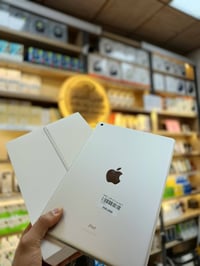 ايباد ٩ • ٦٤ • بطارية ٩٧%