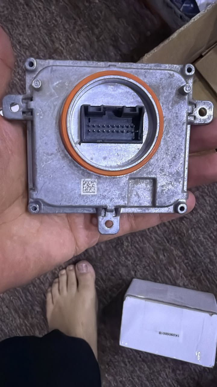 مجموعه اغراض فكس ولكن واودي للبيع
***********
