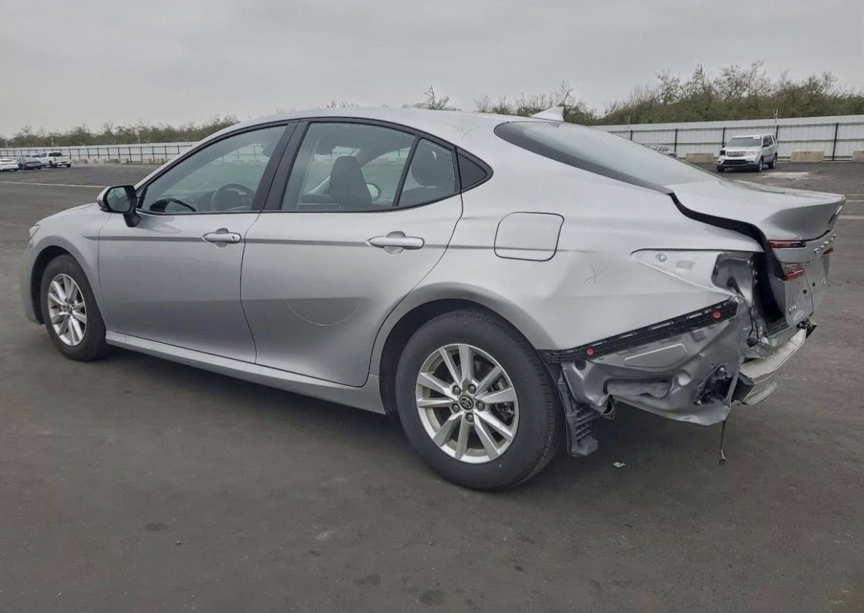 🔹السلام عليكم ..

🔹نوع السيارة …
‏♦️TOYOTA - CAMRY - LE - 2025

♦️تاريخ المزايدة غداً الأثنين بعد السادسة مسائاً
2026 - 2 - 16

♦️عداد المسافات - 11 الف ميل فقط .
♦️الاسطوانات - 4 سلندر .
♦️حجم المحرك - 2.5 .
♦️الوقود - هايبرد .

♦️الأضرار  :- حسب الصور المرفقة  ..

🔹للدخول الى المزاد او شراء سيارة
🔹او اي استفسار يرجى التواصل مع …

🔹شركة الناصر للمزادات وتجارة السيارات🔹

♦️زياد الناصر -  ‭***********
ايهم الناصر - ***********♦️

📍صلاح الدين - قضاء العلم - قرب البطاقة الوطنية📍
