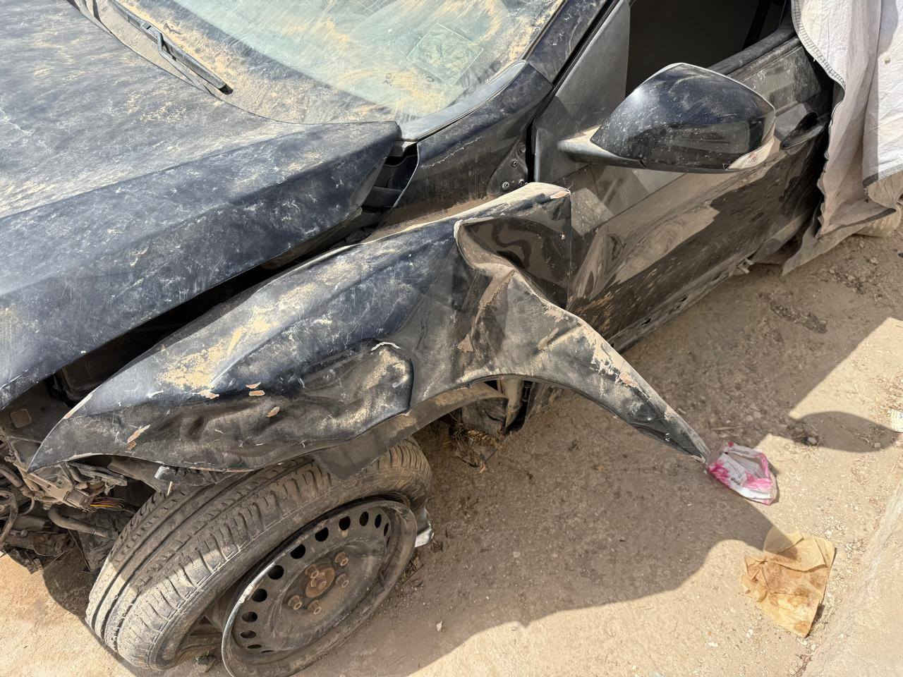 رينو فلاونس ٢٠١٦ مكفولة سابقا حادث طوبة فلتت شواصي ولغود سايمات تضرر جاملغ امامي واذان الكير ***********
