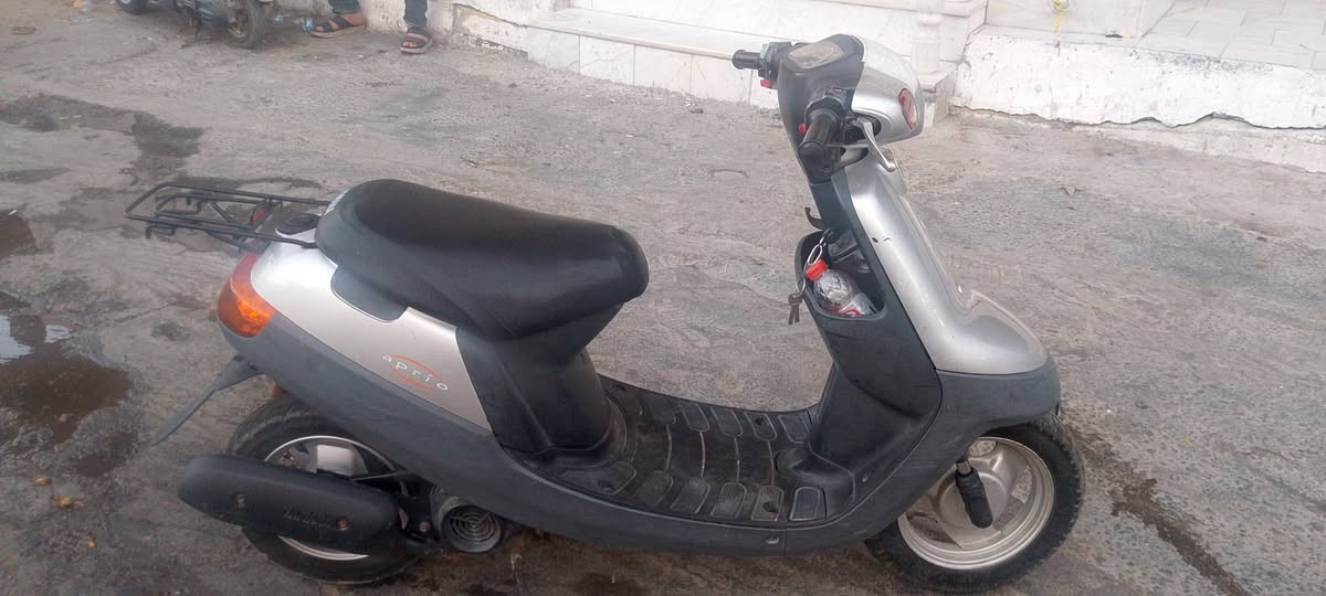دراجه بكه مديل 2003 نظيفه بلاديه شرط الفحص العنوان كربلاء قرب مول الحارث هاتف 0781518000 / ***********
