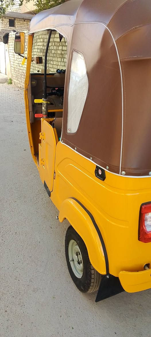 سلام عليكم تكتك موديل 2021 الوجبة الاولى رقم وسنوية بغداد تحويل ثاني يوم تعمير دوس مصبوغة جمالية كبل للشارع ربع ميصرف عليها جاهزة السعر 7300 وبيهة مجال مكاني البياع الشرطة الخامسه للستفسار اتصل على الرقم ***********
