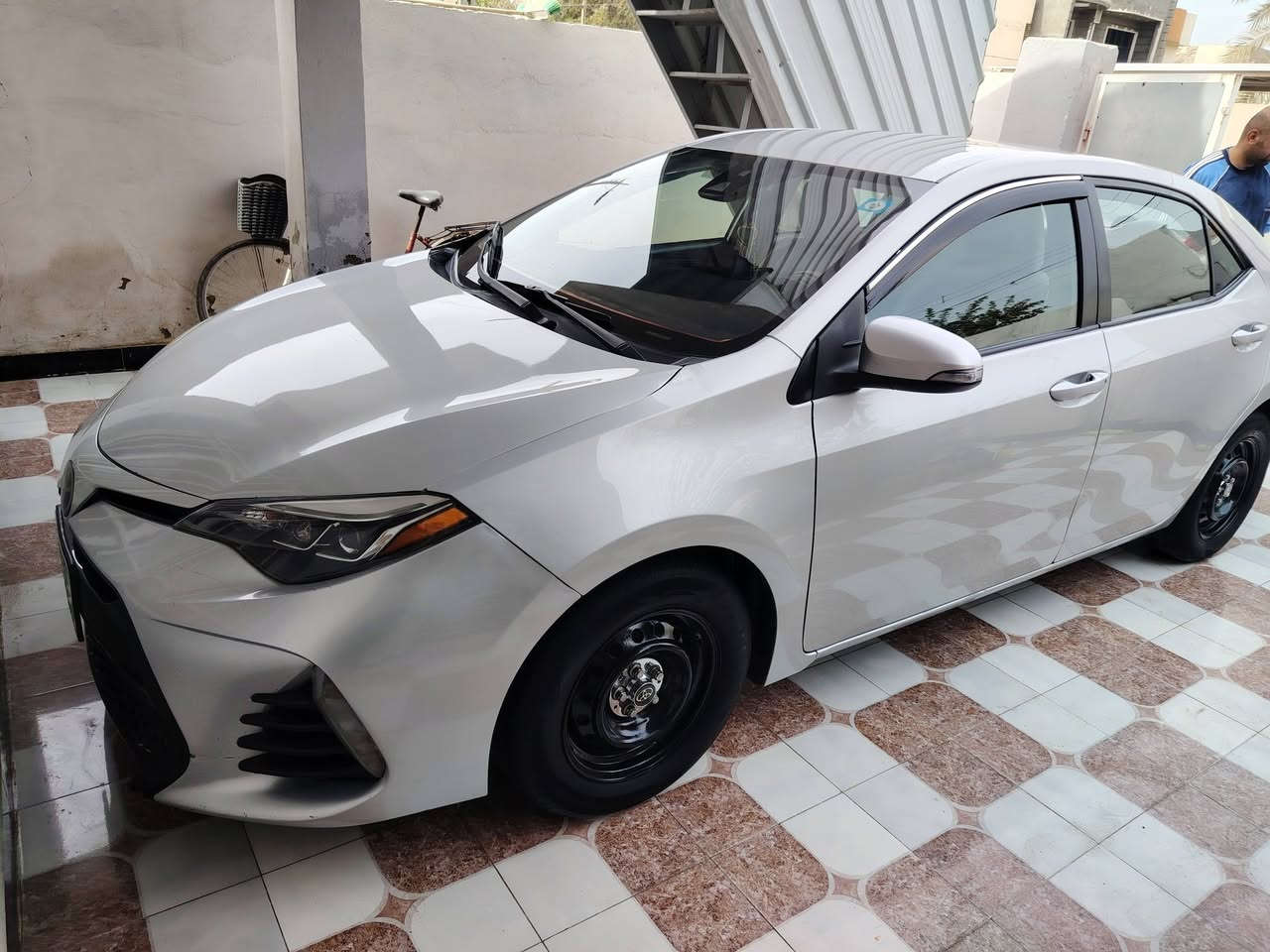 سلام عليكم
كورلا 2019 se  وارد امريكي 
فول نضافه
تحديد مسار 
رادار 
تثبيت سرعه 
شفتات بالستيرن   
كشنات جلد 
اشاره بالمرايه 
السياره كلش نظيفه 
ماشيه 140
مكينه وگير خير من الله 
حداديه جديده
رقم بغداد بااسمي مكانها بعقوبة
سعرها 160 وبيها مجال للطيبين 
صور الصونار
للاتصال
***********
