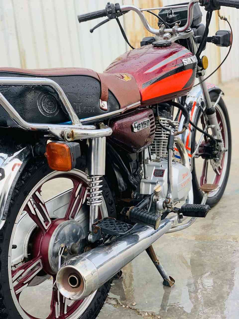 الاسلام عليكم دراجة سافان موديل 2021   كفالة عامة   شرط نضافة فول  اوراق كاملة. دراجة برغي ماملعوب بيها  السعر 540. مجال كلش بصيط. مكاني صويرة. ***********
