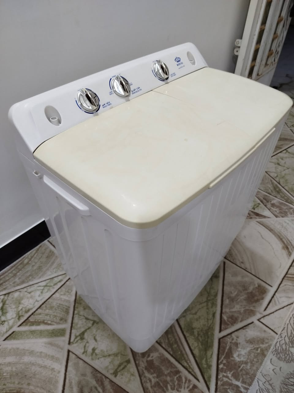 للبيع غساله حجم صغير مال اطفال ماداخله تصليح بيه ضمان 
سعر 60 جاهزه غسل وتنشيف مكاني كربلا ء حي العامل *********** 👈*********** وتساب ماسنجر موجود
