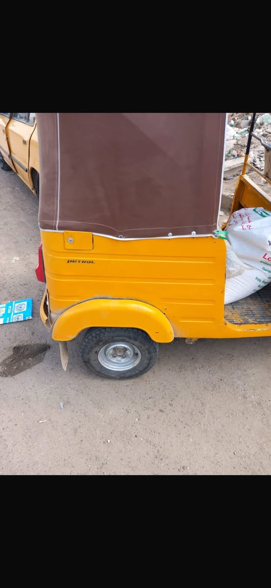 تكتك 2018شهر 12مرقمه  كبل الشارع السعر 5/ونص وبيها مجال بغداد قضاء الحسنيه مكلف بل نشر 

الرقم ‭0772 489 7610‬
