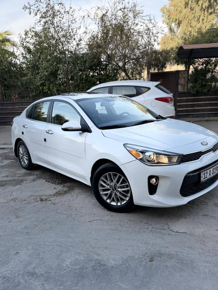 كيا ريو 2019فول واحد /واحد 
سياره بصمه سلايت  كشنات تدفئه استيرن تدفئه
فول
ظرر نص جاملغ خلفي ونصف قبغ صندوق 
ماشيه 79الف كيلو متر
سياره جاهزه ماتصرف الف عليها 
مكانها حي النور سعرها 128بيها مجال بسيط
السياره كيرها AT
للاستفسار الاتصال على 
***********
***********
