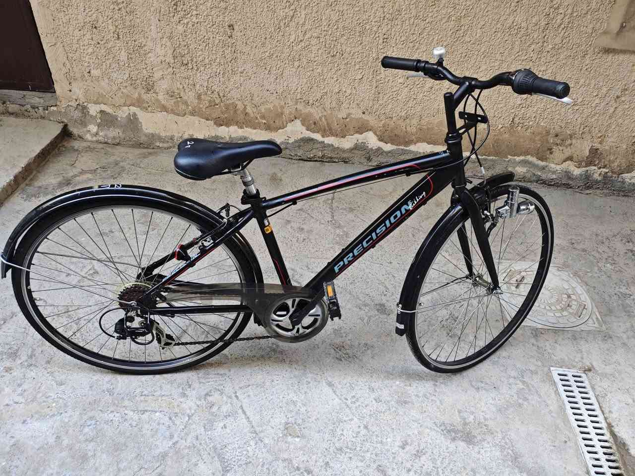 بايسكل ياباني ٧ نمر خلفي و نمره امامي السعر ١٢٠ وبي مجال المكان الوزيريه الرقم ***********
