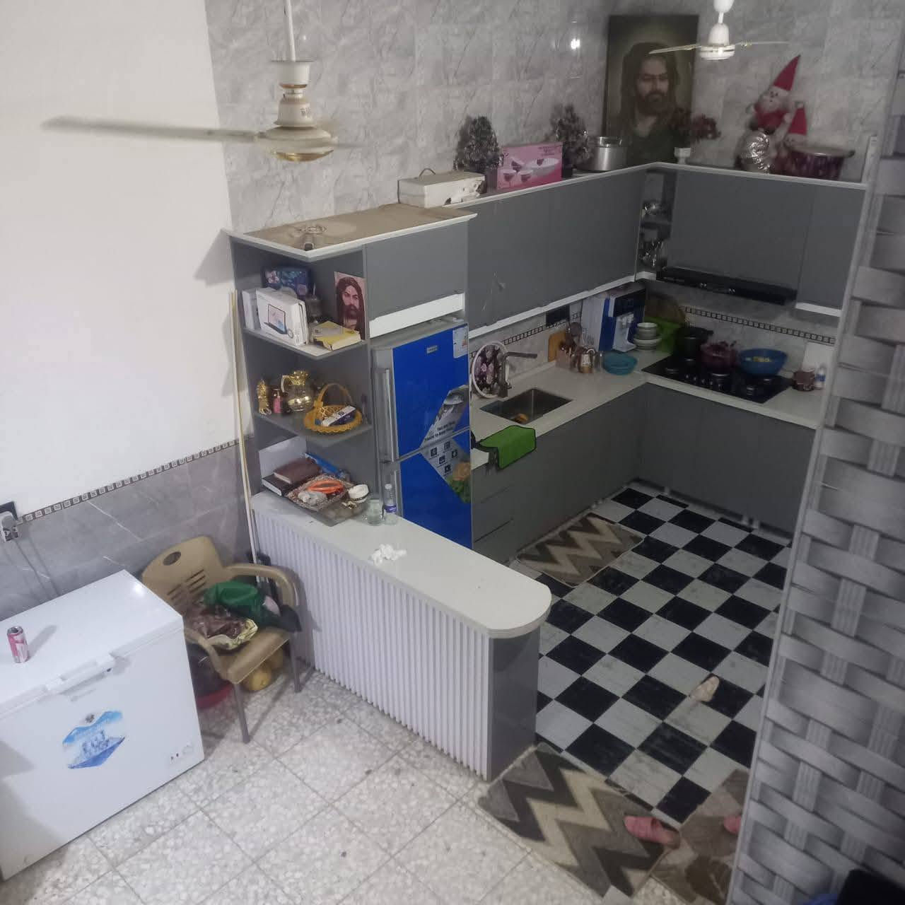 ⭕ بيت للبيع طابو صرف شارع سالم الجمعيه 
⭕️المساحة  100متر 5×20
⭕️بناء البيت 2025
⭕️كونكريت مسلج طابقين

—————————————  لانتعامل برفع سعر العقار عن سعرة الاصلي نجمع البائع بالمشتري مباشرتا
           تـــفـــاصـــيـــل الـــدار
⚜️ غرفه
⚜️صالة 
⚜️استقبال
⚜️مطبخ 
⚜️مجاميع صحية 
⚜️طارمة 
 الطابق الثاني غرفه وصاله يرهم على مبادرة او تدفع مقدمه والباقي قساط
ــــــــــــــــــــــــــــــــــــــــــــــــ
​——————————————-
#متابعة_الصفحة
#لـــمـــن يـــرغـــب فـــي عـــرض عـــقـــاره لـــلـــبـــيـــع او الايجار  يـــرجـــى الــتــواصــل مــعــنــا ع خاص

———————————————————للاستفسار مراجعه مكتب المدينه التقيه3 الفرع المقابل لمعمل غاز الديوانيه او الاتصال
 *********** واتساب
‏
