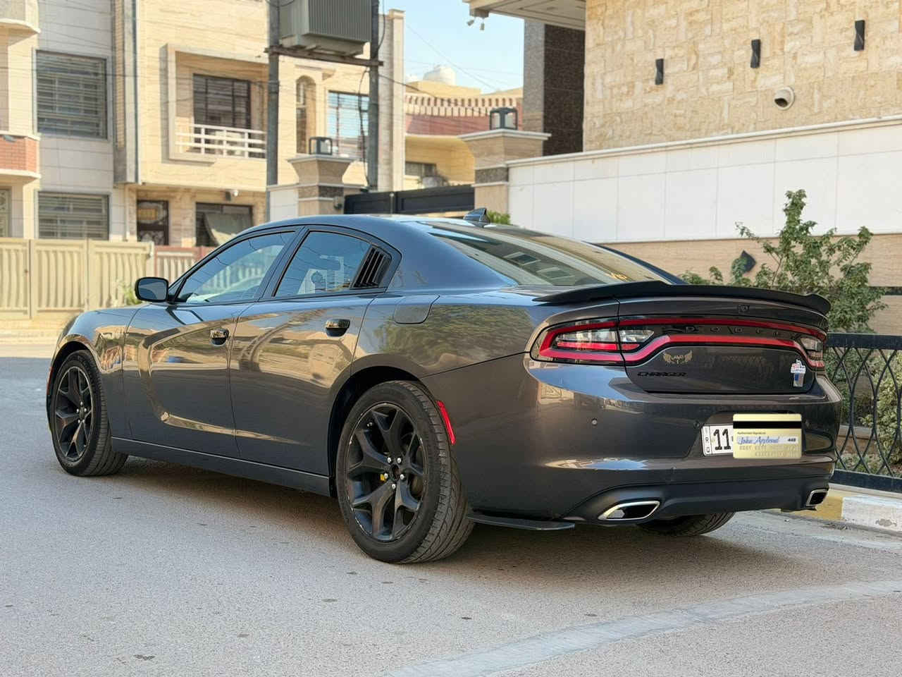 السلام عليكم
دوج جارجر 2023 last karخر اصدار 
رقم بغداد بسمي تحويل مباشر 
؛الضرر كما موضح بل صور والسونار من ضمن المنشور   وبدون ايرباك (حادث قطعتين ) 
؛مواصفات لSxtمعروفه 
؛محرك 3600
؛ماشيه 43mi
؛السعر 228وبيهة مجال بسيط للشراي 
؛اي استفسار ***********
؛مكاني بغداد حي القاهره
