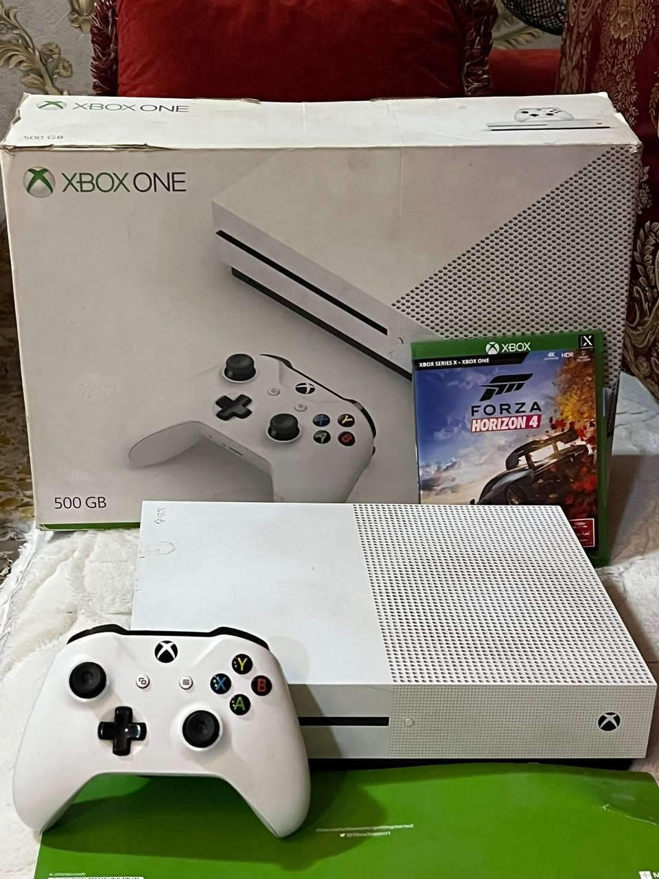 السلام عليكم
Xbox one s 500g 
الجهاز نظافه ١٠٠/١٠٠ 
يتحوي على
١: هايثمان٢
٢:فيفا٢٦
٣: روكيت ليك 
٤:فورزا هورايزن فور 
٥: جي تي اي في
٦: ستمبل كايز 
٧: فورت نايت 
يحتوي على يده واحده اصليه✅
الجهاز لا داخل تصليح ولا شام ريحة التصليح 
عل فحص تاخذه 
السعر ١٧٥ وبي مجال بسيط 
مكاني بغداد العامريه 
رقم الهاتف ***********
