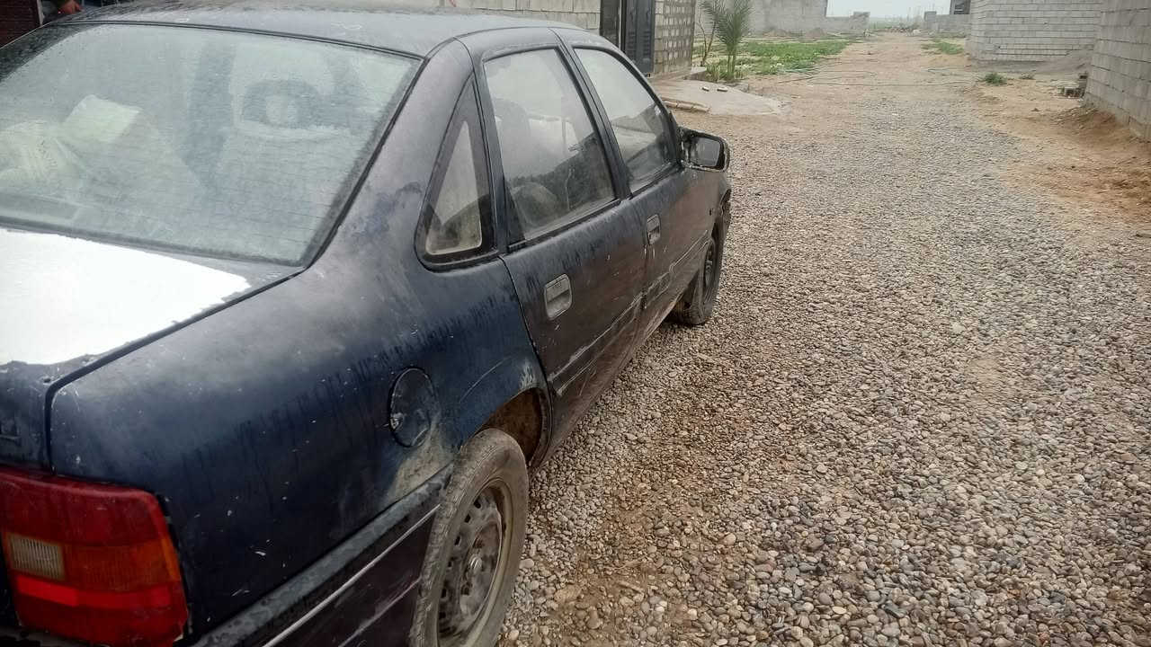 سلام عليكم سياره البيع اوبل92 محرك حجم 18 بيه بديه تبخير سنويه صاقطه 3تشهر رقم ديالى  مشروع وطني الحويجه قريت الدبس  ‏‪***********‬‏
