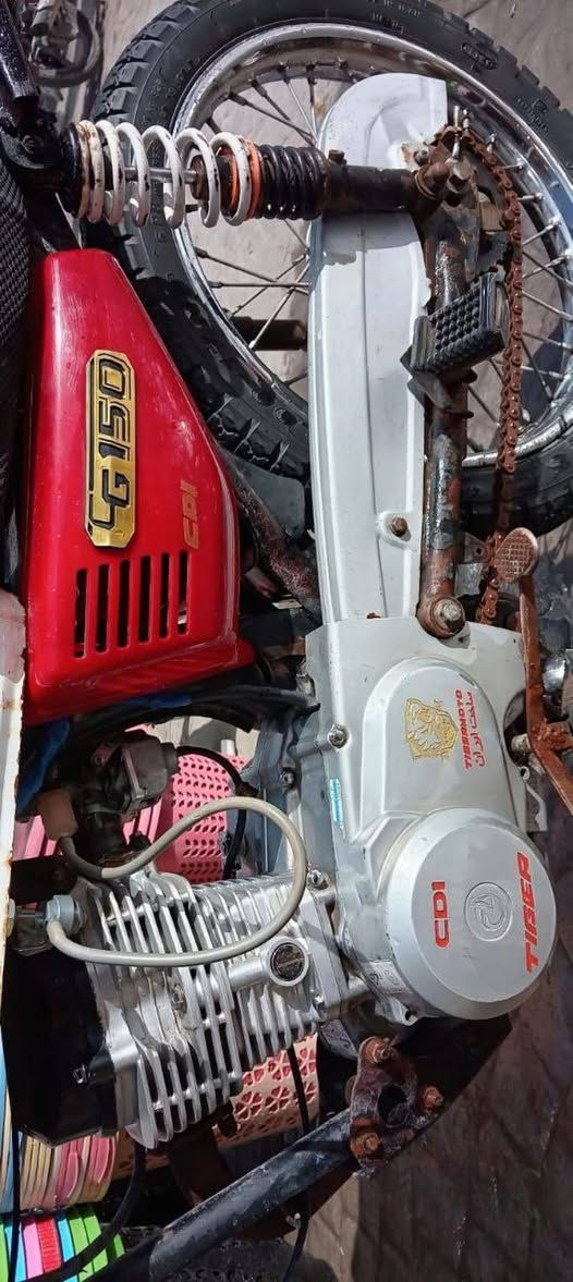 اربعه كير ٢٠٢١ بس الشاصي ٢٠١٥ كلك الدراجه نضيفه ..؟..طويريج ... السعر٢٢٥ ...***********
