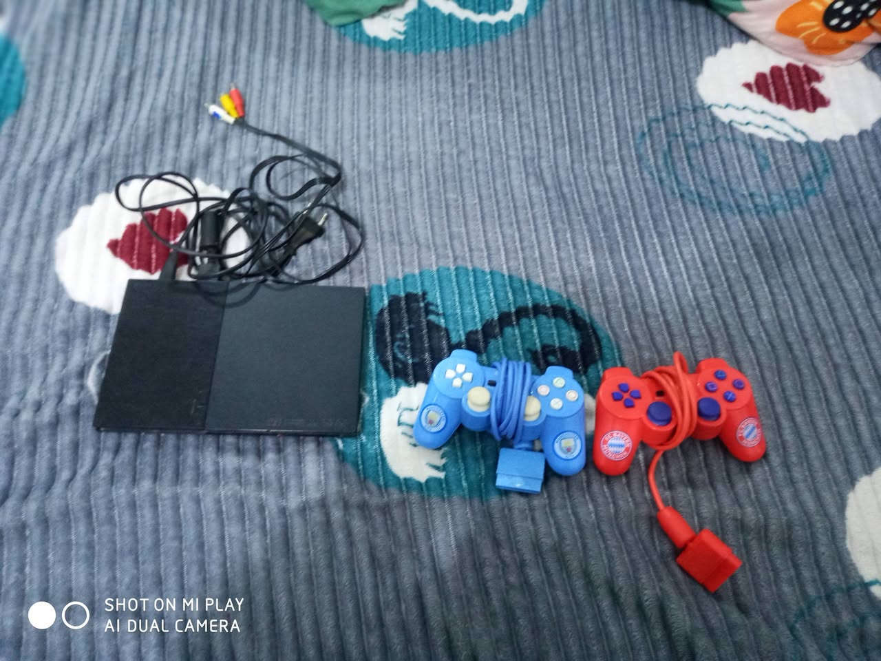 السلام عليكم ورحمه الله وبركاته بلي2للبيع ناقصه فلاش مع يدأت بلي شغالات
السعر خاص


**إذا كنت صاحب هذا الإعلان وتريد حذفه لأي سبب، رجاءا أرسل رسالة إلى الدعم الفني**