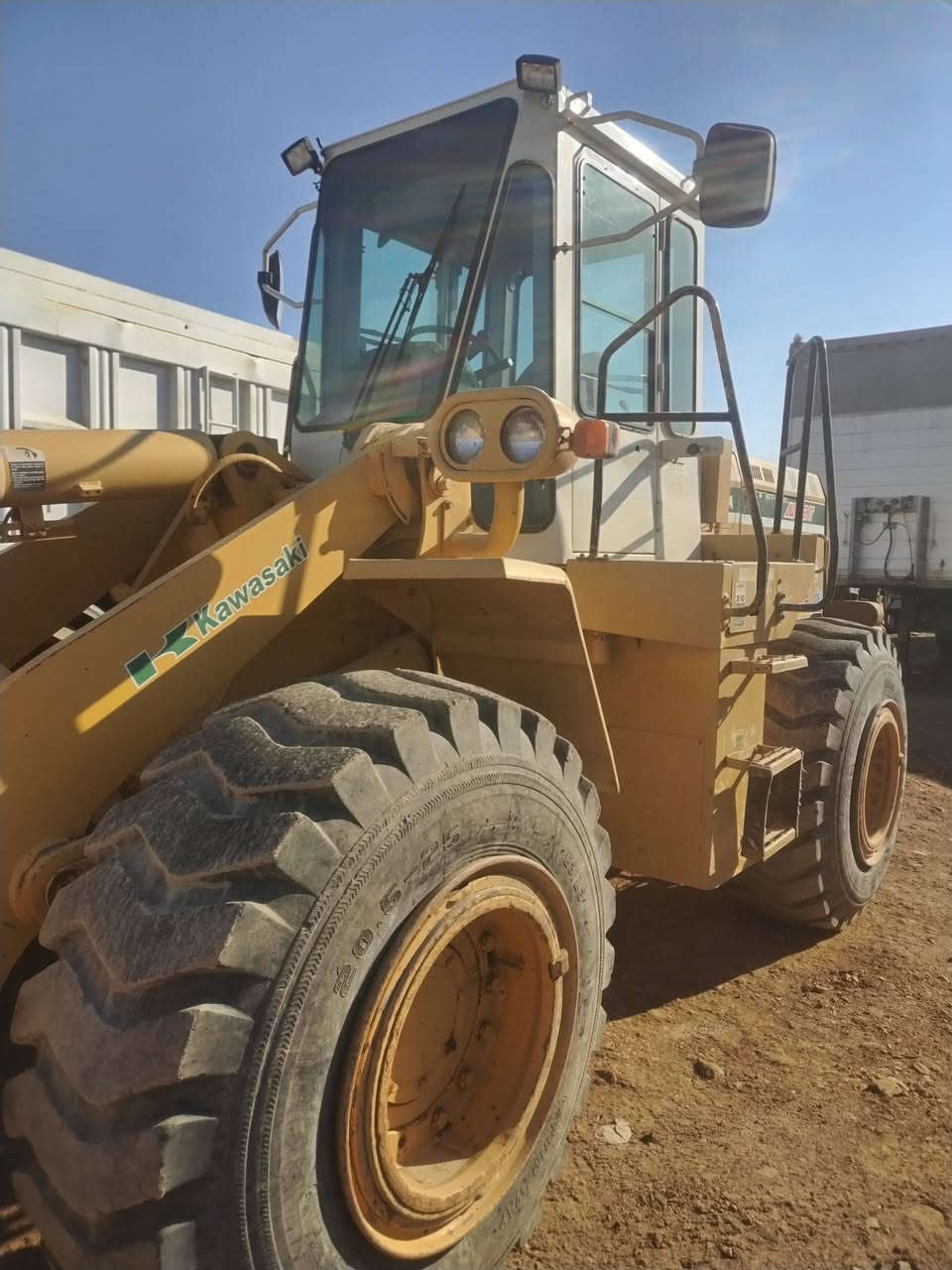 ﷽
( معرض الليث )  لتجارة السيارات والمعدات الثقيلة 🚜

الموقع 

 📍 / العمارة طريق الطيب  
للتواصل 📞 ( *********** )
