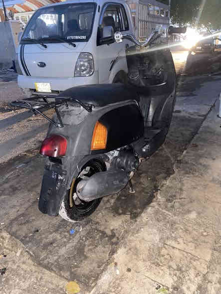 سلام عليكم بوليس ٢٠٠٧ دراجه كفاله عامه بلاديه  دراجه شوفت عينك نقصه بس دشبول كهربائيات كله شغله سعر ٥٧٥ ومجال *********** بي واتساب هم مكاني ديالى هبهب
