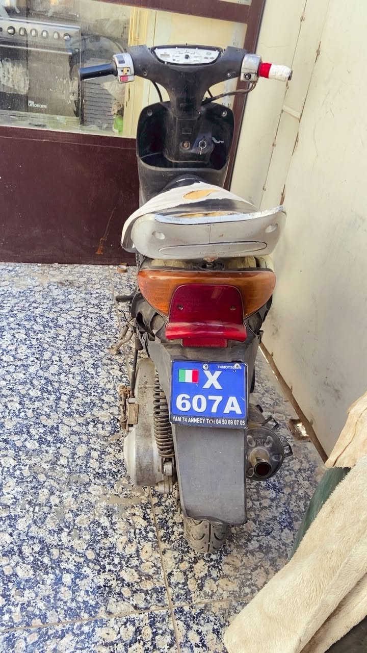 سلام عليكم دراجه ستين عصفوريه سبايزر  رياضي بيه صالصنه تحوير وكهرباء يأت كلهن شغاله بس باتري نقص دراجه نكره بكل وكت مال روحه ورده ما توكفت ابد مكاني الشعب البنوك رقمي ***********
