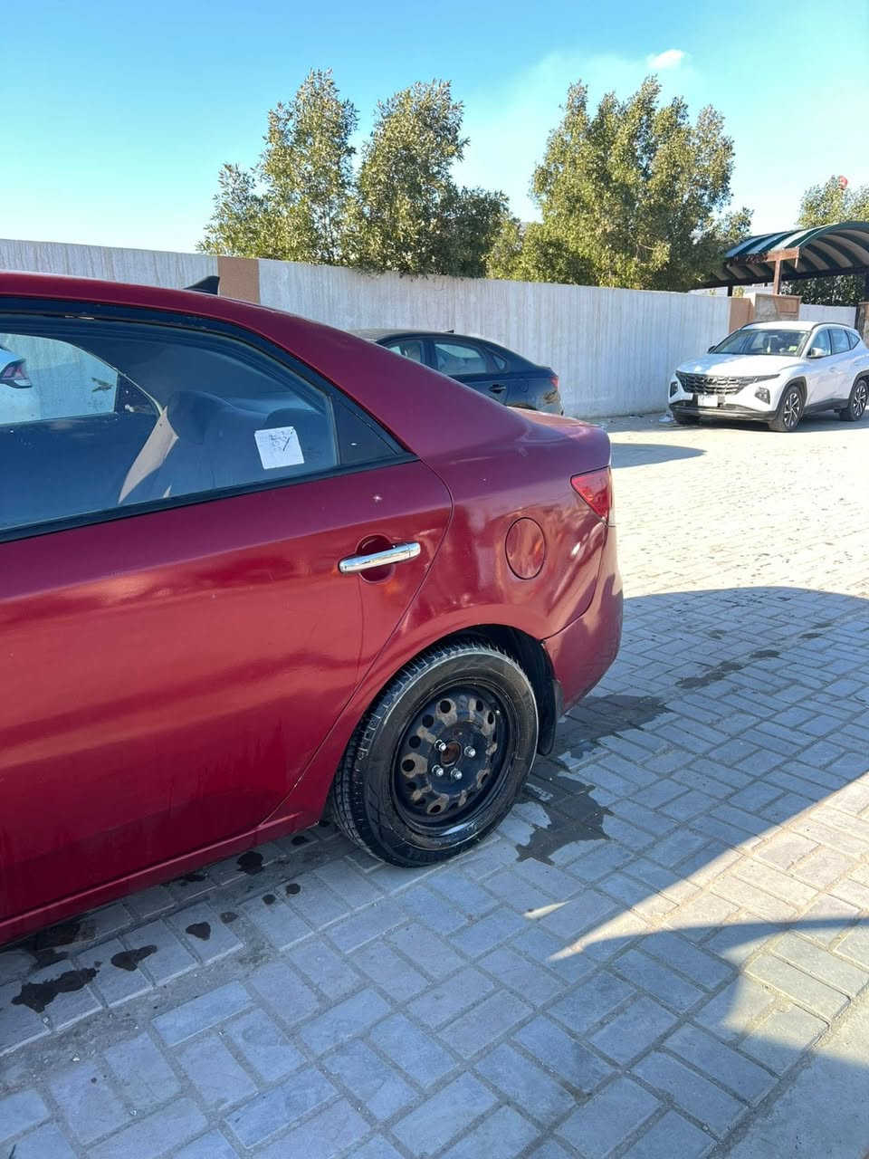 السلام عليكم للبيع كيا سيراتو 2012 خليجي بيها 3قطع صبع كير مكينه كفاله 1600 دوش المرغوب  السعر ٨٧ وبيها مجال مكان حي اور رقم ***********
