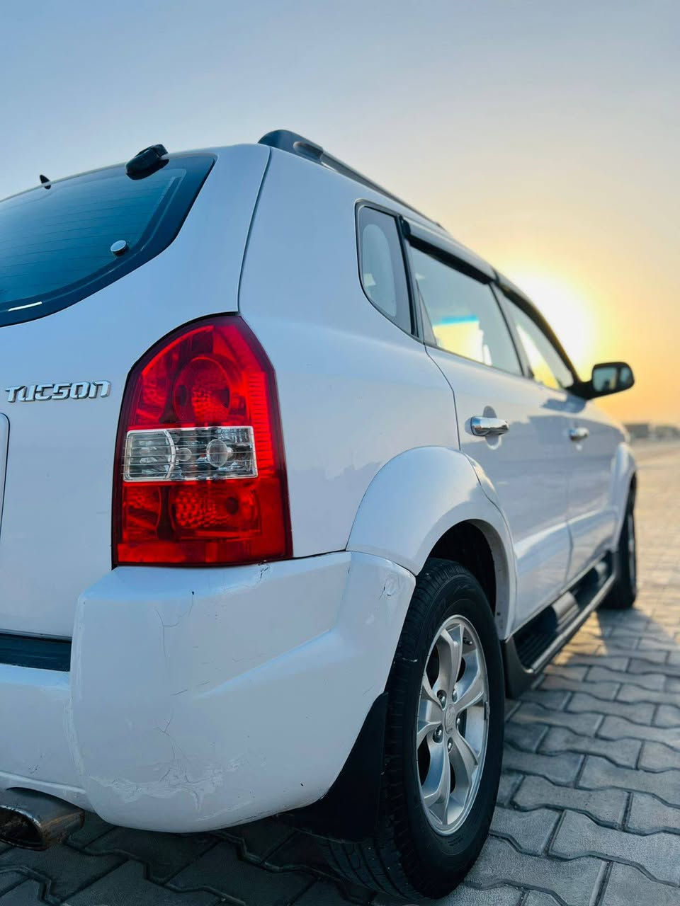 سلام عليكم توسان 2009 للبيع او للمراوس خليجيه رقم واسط السياره بيه 3 قطع صبغ اثر جراد لا ضربه لا معجون فقط رش السونار مرفق بل منشور تخم تاير جديد حداديه جديده تدفئه تبريد السياره مانقصه شي فول السياره
مكان السياره  بابل الشوملي
***********
السعر 120 وبيه مجال
