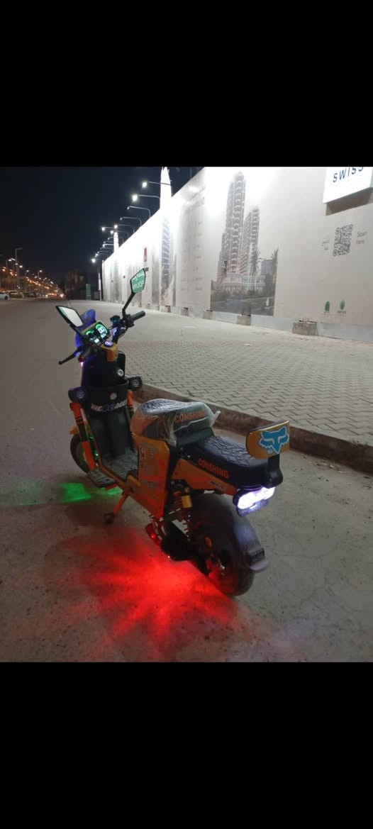 السلام عليكم 

دراجه شحن X900 🏍️.  بيع او مراوس 

بريكات دهن هايدروليك HAEDROLEK

دبلات امامي هيدروليك والخلفي غاز 

شاشه ديجتل 

وياله رياضي + فلنجه كبيره 

تشغيل بصمه + سويجين 2 + بصمتين 2 

بطاريات 25 امبير 🔋

عدد 5 بطاريات 🔋

سرعتها 119 حقيقي 80 🏍️

ديجلات + اناره جانبيه 🎧

لايتات زنون + نشره ليليه 🌑🔦

دراجه جديده ونضيفه وبلعافية عل ياخذها 

السعر 550 وبيها مجال بسيط للطيبين 💰


**إذا كنت صاحب هذا الإعلان وتريد حذفه لأي سبب، رجاءا أرسل رسالة إلى الدعم الفني**