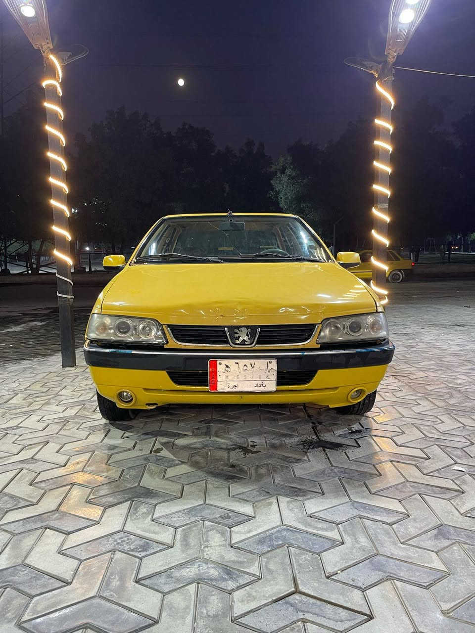 السلام عليكم بيجو اكد 2016 للبيع 
مصفرة هيئة وغرامات 
بيهة كم قطعة صبغ 
السيارة نصبتها حلوة
السعر 37 
مكان السيارة الدورة الصحة 
للئستفسار الاتصال على الرقم *********** بغداد, العراق
