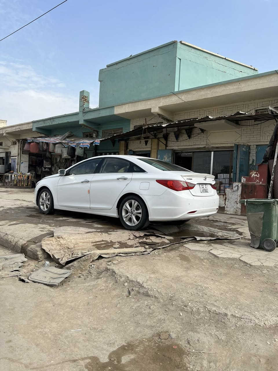 السلام عليكم سوناتا 2013 خليجي بدون صبغ بدون حادث فقط بارد 2 مكينه 2400 دوش سنويه 2030 تحويل ثاني يوم 
سعر 120 بيها مجال بسيط عنوان حله باب المشهد 
***********
