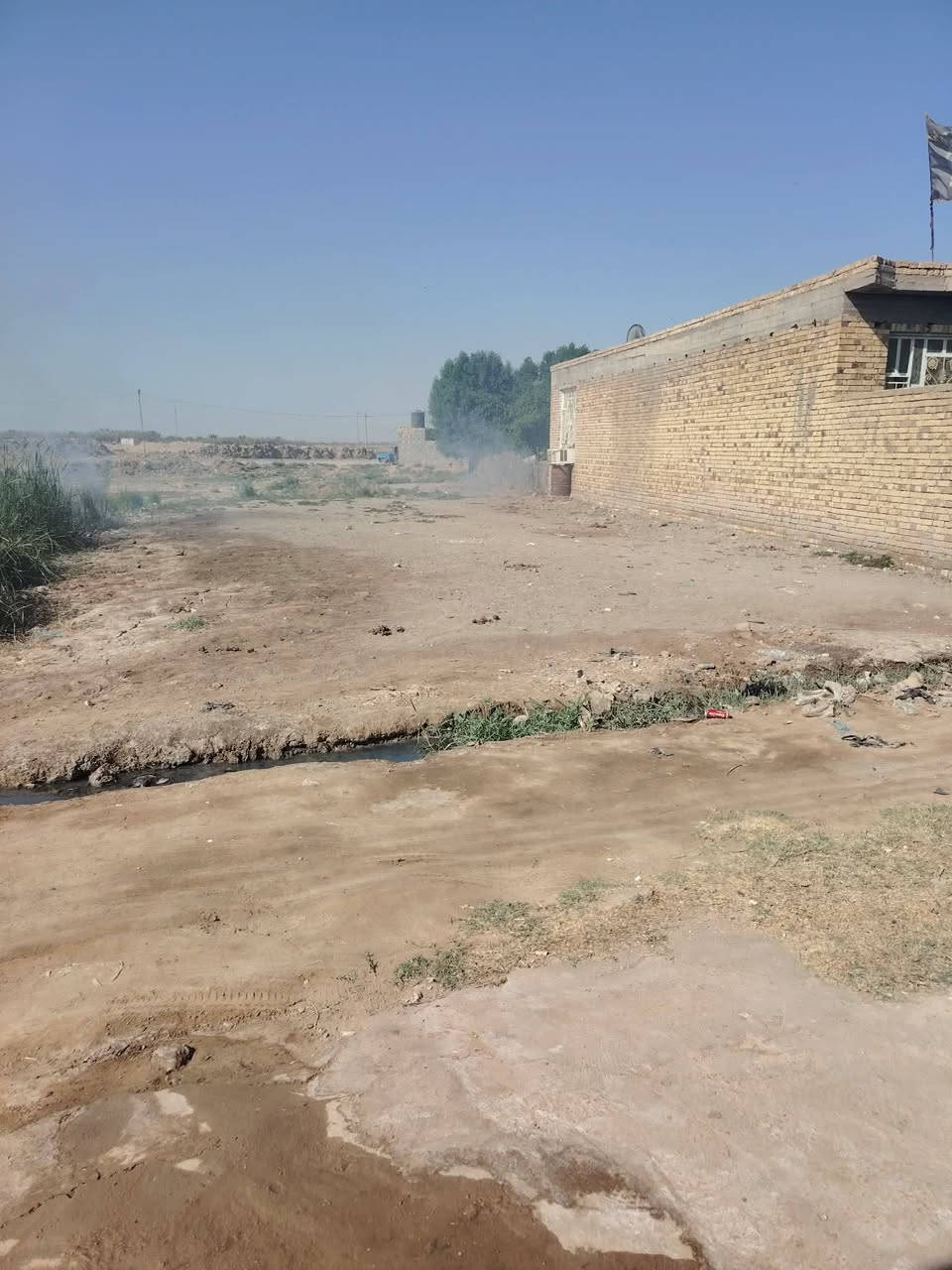 السلام عليكم
قطعة زراعي للبيع قرب قريه شويلي قريبه على طابو خدمات موجوده عمود الكهرباء بلباب مي مساحه 400 سعر 12 مليون وبيها مجال تصال على رقم ***********
