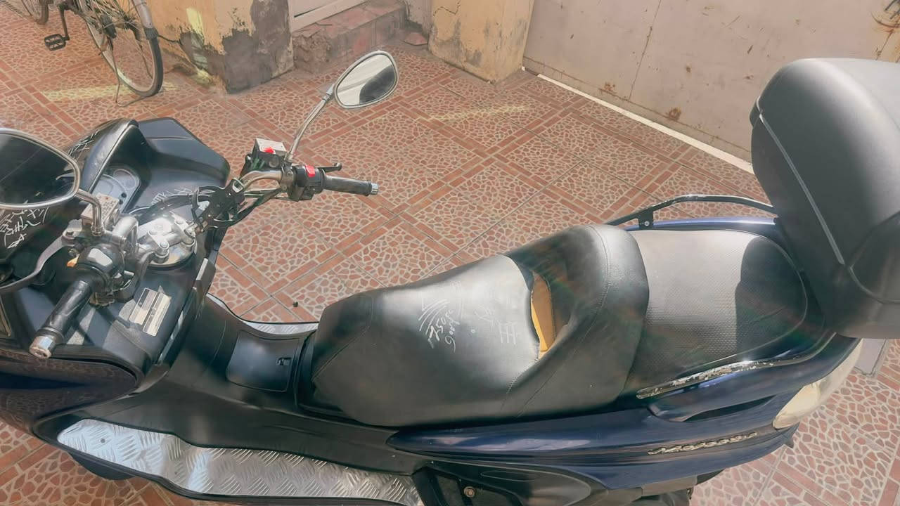 ماجستا 250 cc
كفالة عامة للبيع او المراوس حسب القناعة 
عليها زنون
مروحه خارجيه
ساعه 
و درجه حراره
و مقياس فولتيه
دراجه خير من الله
شلعه و معدل 
***********
موجود واتساب
