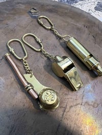 صافرات نحاس • ٣ قطع • صوت قوي