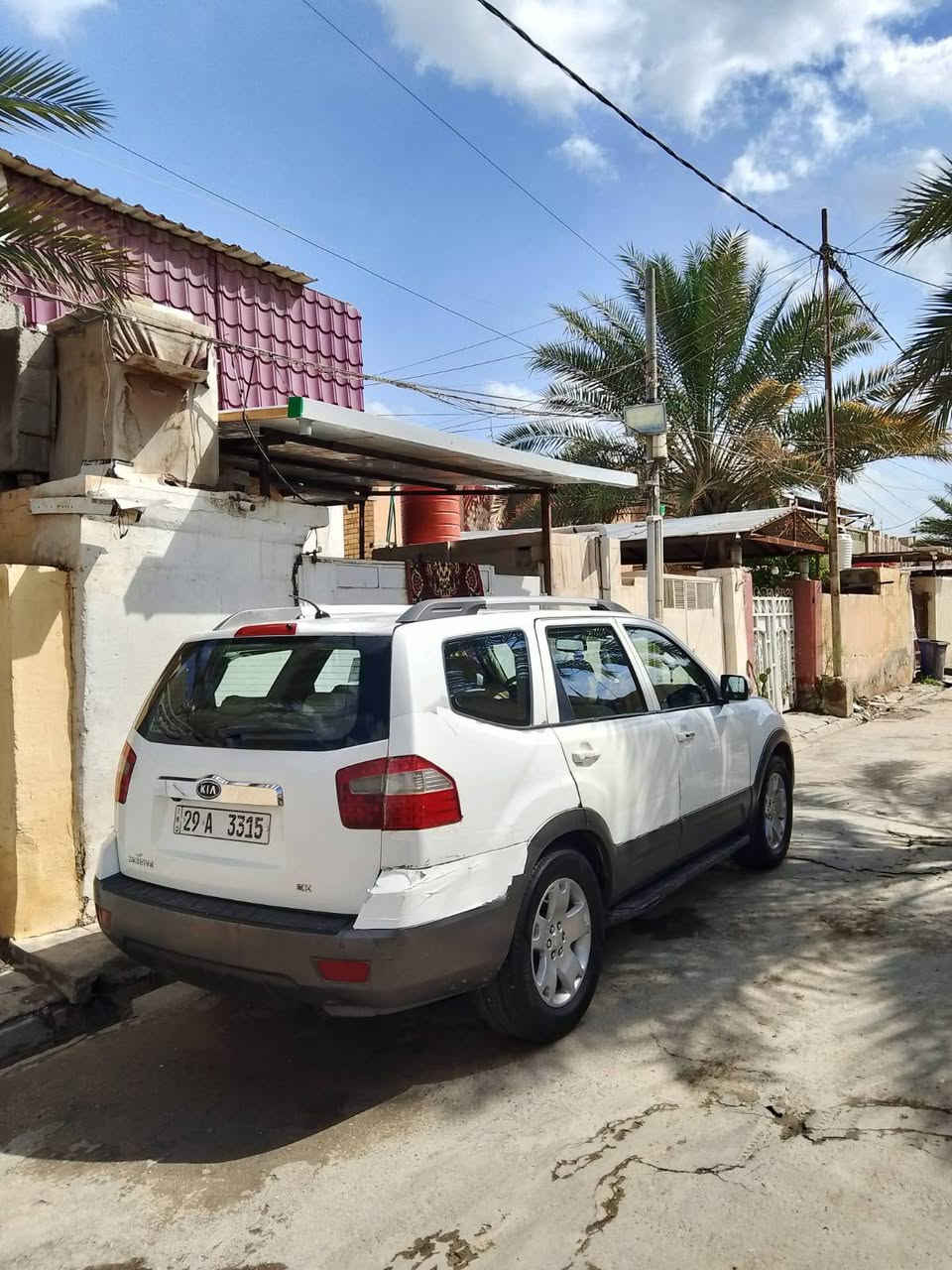 السلام عليكم كيا موهافي 2009خليجي تخم تاير صدر خلفي أمامي تبريد 3قطع مكينة وكير وكسل جدد خير من الله سياره دواخل حلقوم مواصفات فور ويل 4×4 شغال فتحة سقف شغالة مانع انزلاق ومال منحدرات مرايات شفط بس ميشتغلن ماعرف ليش جنطة شفط كشنات كهربائية جلد اصل ومدوشمة جلد تعتيم  مراية وسط مري جانبية قلاب خزن ميموري  تحذير من تعبر 120  بصمة ستيرن كهربائي لايت عالي زنون وناصي الليدي بك لايت لد كرستال شاشة أندرويد كامرة خلفية محرك 6سلندر 3800 بيهة كم قطعة صبغ(القمارة شخط مابيهة لا صبغ ولا كلشي) الضرر البيهة ضربة جاملغ امامي امصلحة ومابيهة شي وضربة جاملغ خلفي مصلح بس مامصبوغ حاط فابلون رقم واسط بسمي دولي مميز سعر ٩٦ وبيها مجال 
مكاني صويرة ***********
