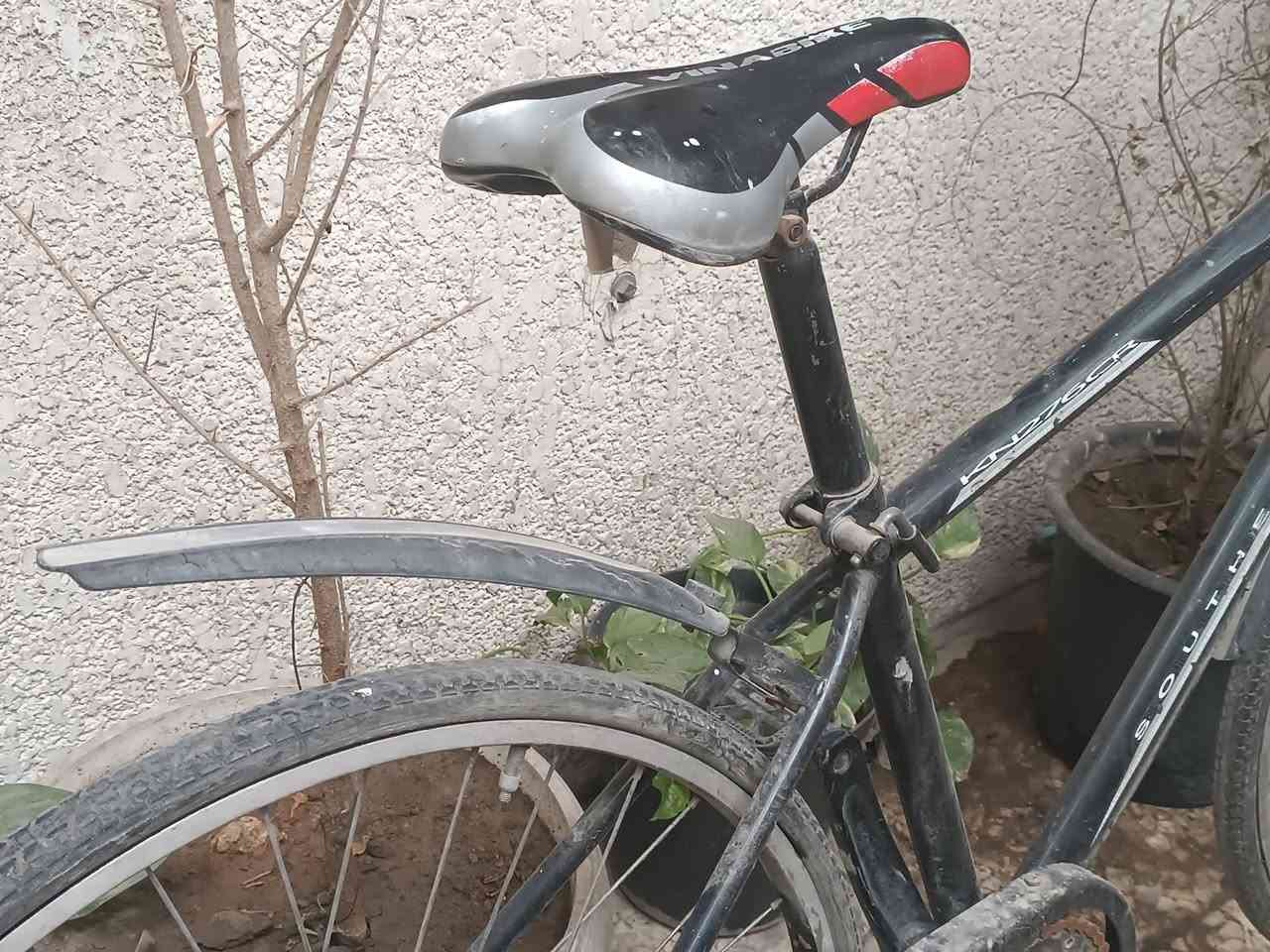 ياياني أصلي قياس ٢٧ c700 مستعمل
تايرات ينرادلهن تبديل وزنجيل

السعر ٥٠ الف وبي مجال بسيط (لايتوفر توصيل)
بغداد


**إذا كنت صاحب هذا الإعلان وتريد حذفه لأي سبب، رجاءا أرسل رسالة إلى الدعم الفني**