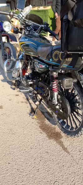 سلام عليكم دراجه يراني موديل 2026
نضيفه كلش كفاله عامه دراجه اوراق  بيه سبع اوراق  سعر تسعميه و خمسين ألف وبيه مجال مكاني بغداد شعب  رقم ***********
