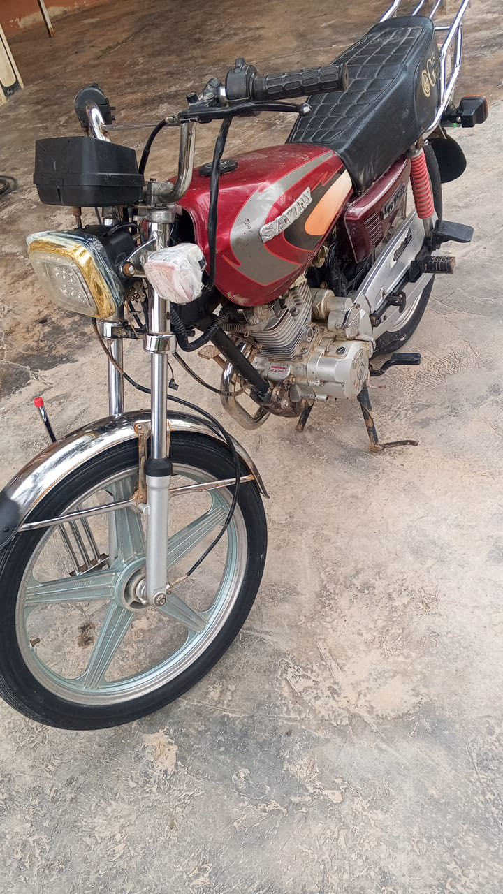 دراجه سيفان للبيع موديل 20 دراجه نضيفه خير من الله السعر 350 وبيها مجال مكاني دلي عباس قريه المچارين ***********
